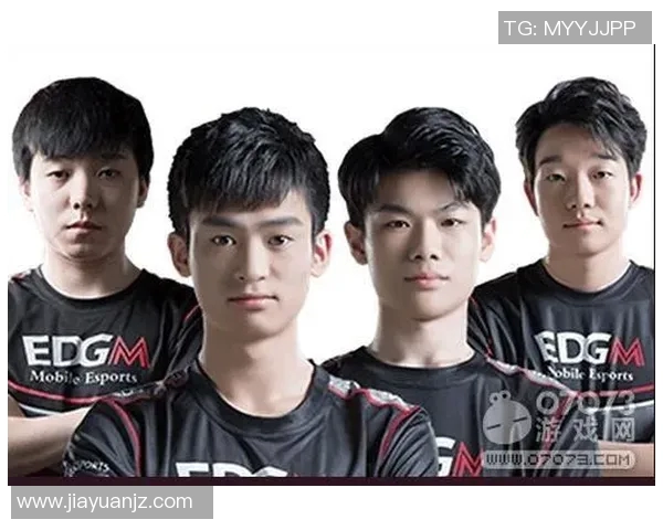 和平精英盛宴：深入解析EDG战队的战术灵活性与团队协作能力